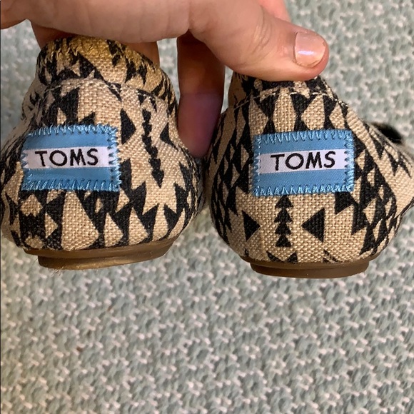 Toms One for One flats 👣 - Picture 4 of 6